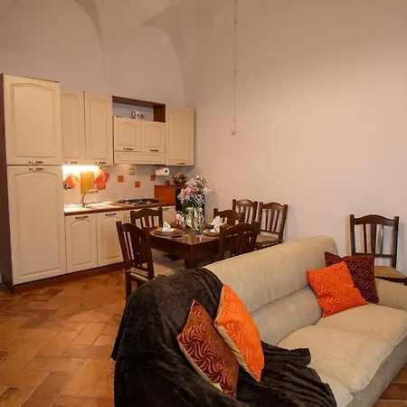Apartment La Dolce Centro Storico *